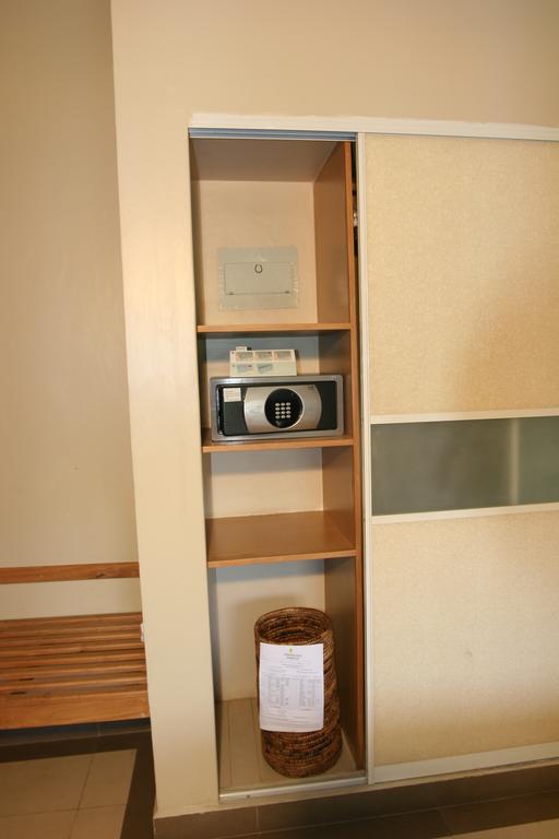 坎帕拉都市酒店 外观 照片